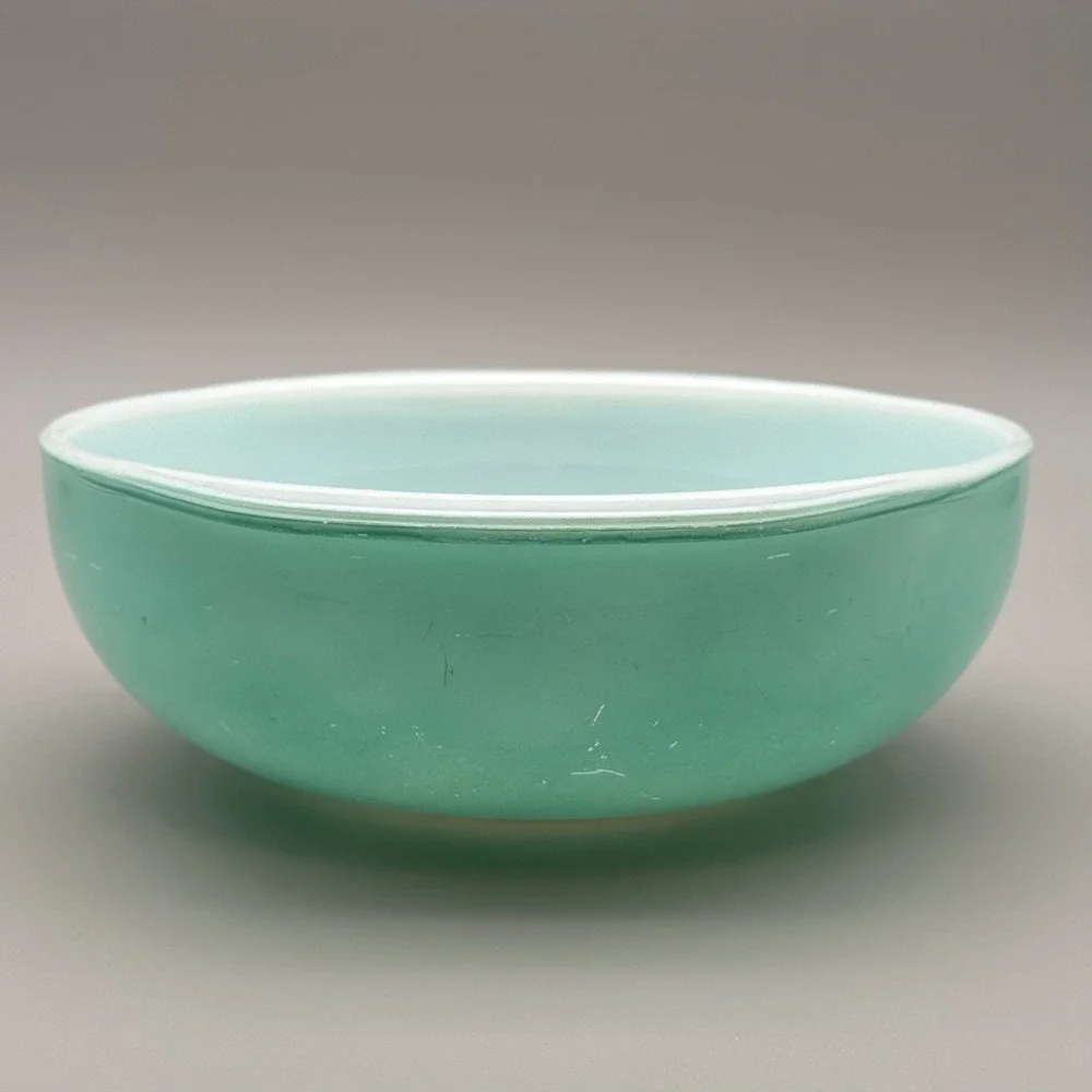 Vintage Pyrex Teal 024 2 QT Round Casserole Dish Bowl Made In USA‎